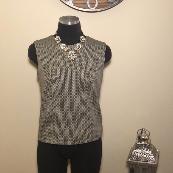 GAP tan & black sleeveless top EUC!! - Picture 6 of 8